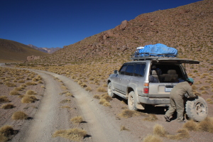 Flat tire: not a rare occurance. On the 3 day Salar de Uyuni tour, Bolivia