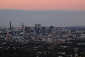 Janelle drove us to the high hill lookout in Brisbane, pretty spot! (Has a restaurant too)