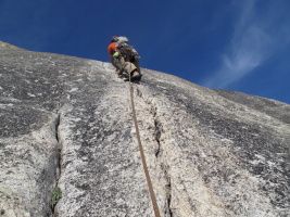 Third pitch - sweet knobby finger crack