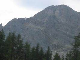 Mt Tyrwhitt, window (rock arch) can be seen