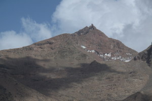 Point Lenana, a smaller sub-peak which people hike to the top of (and call it Mt Kenya)