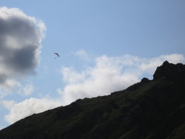 Paragliders at Hatcher Pass