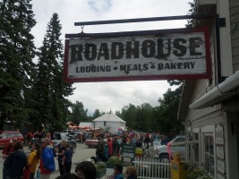 We had breakfast at the Roadhouse, then checked out the parade...