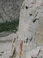 V8 crack splits this wall.. amazing (we did it at the end of the day)