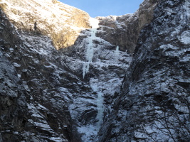 Thorfossen! Will Gadd/Andreas Spak did an M8 pitch to connect the ice, or there may be a way to scramble/traverse around
